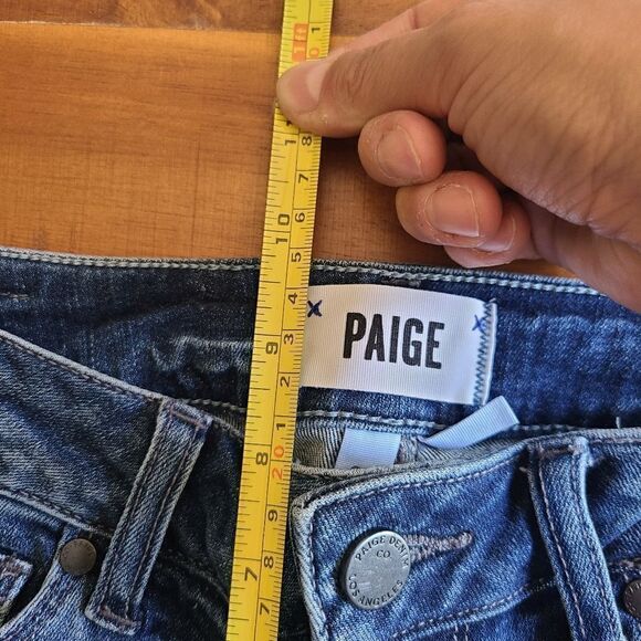 Paige Jax knee shorts - Picture 5 of 11